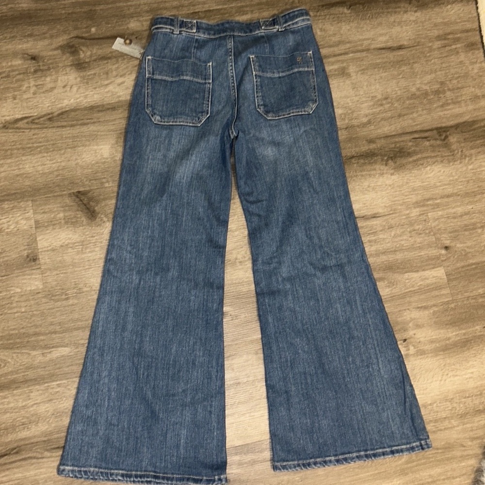 Pilcro Tower Flare Mid-Rise Jeans - Picture 7 of 10